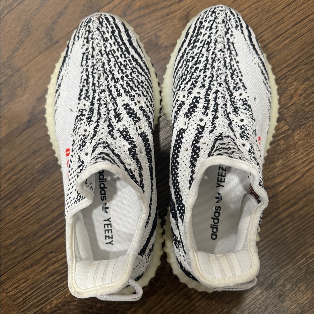 Yeezy Adidas Boost 350 V2 Zebra